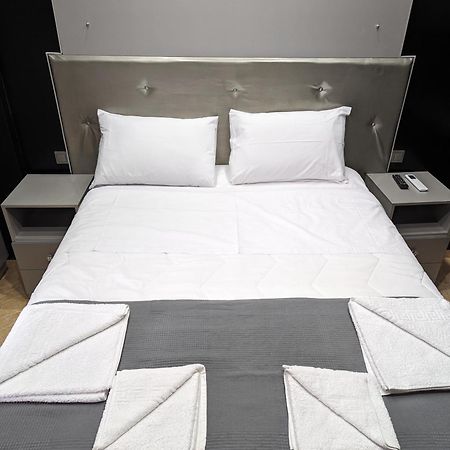 Modern Quiet Luxury Apartment Patra Dış mekan fotoğraf
